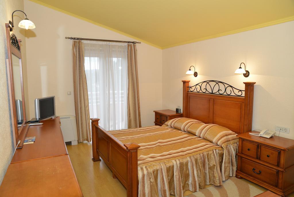 Hotel Venezia Имотски Номер фото